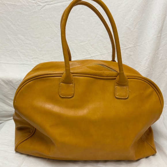 Yellow Ace Cantrell Brooklyn Duffel Bag With Shoulder Strap - Picture 2 of 4